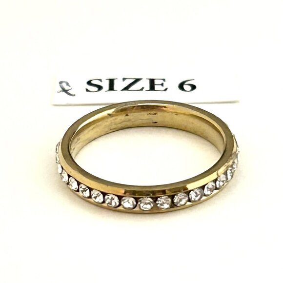 Gold Tone Ring with clear rhinestones, Size 6 Unisex - Picture 2 of 3